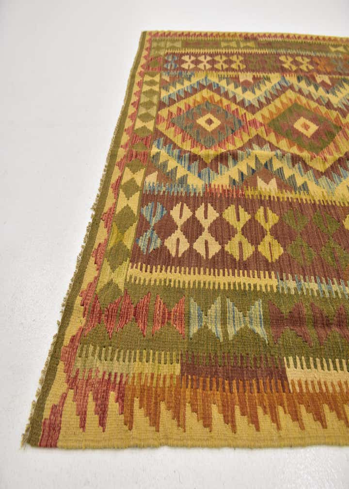 4' 10 x 6' 7 Hand Woven Kilim Maymana Wool Rug