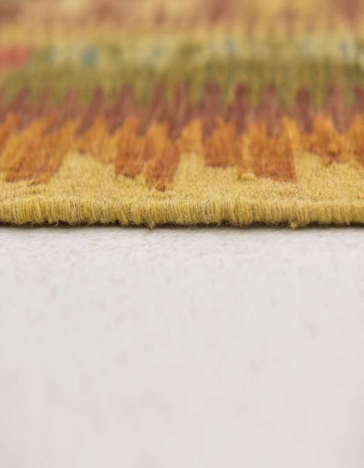 Detail image of 4' 10 x 6' 7  Hand Woven Kilim Maymana Wool Rug