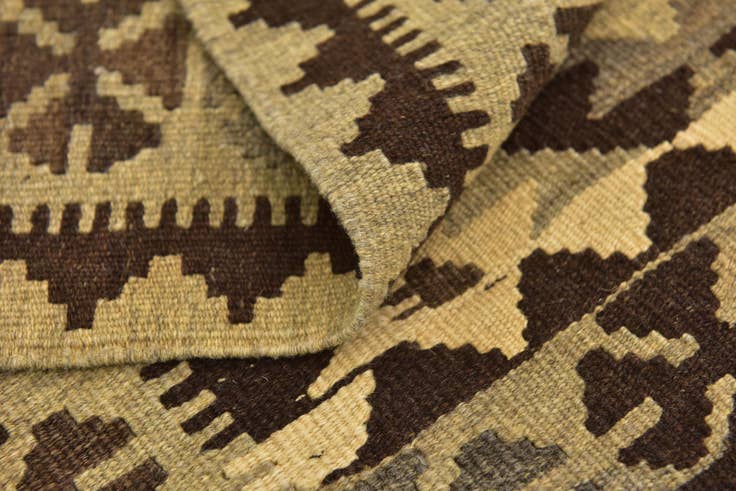 Detail image of 2' 9 x 4' Hand Woven Kilim Maymana Wool Rug