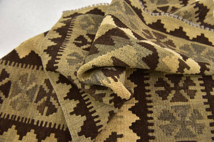 Detail image of 2' 9 x 4' Hand Woven Kilim Maymana Wool Rug