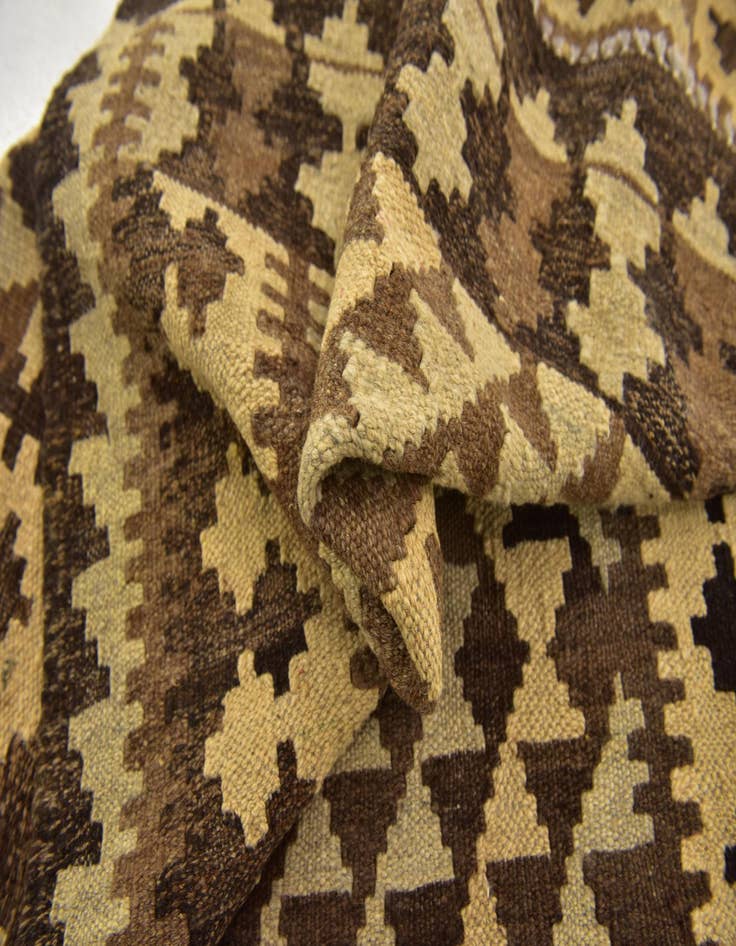 Detail image of 3' 4 x 4' 5  Hand Woven Kilim Maymana Wool Rug