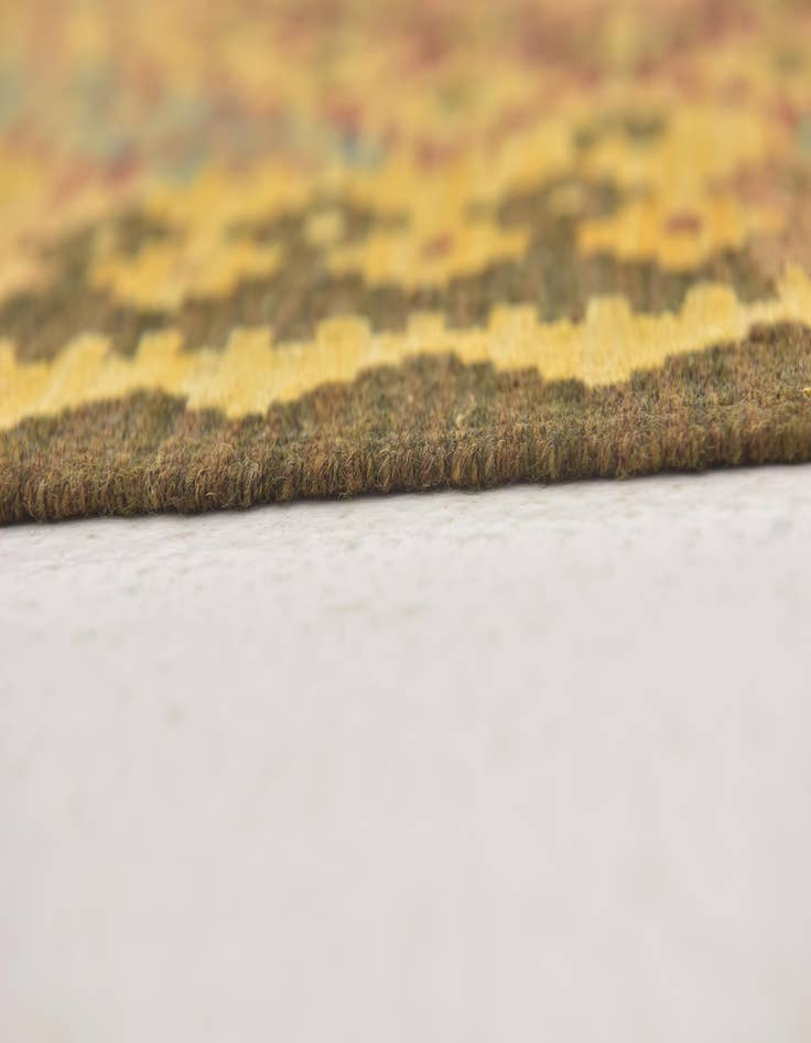 Detail image of 2' 9 x 4' 3 Hand Woven Kilim Maymana Wool Rug