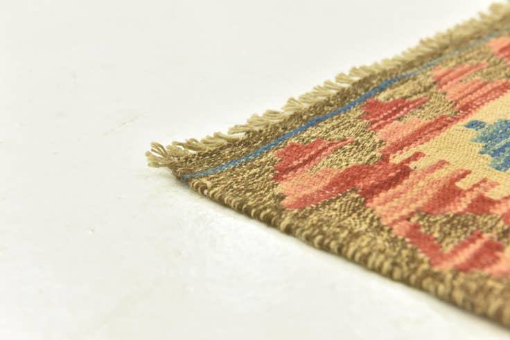 Detail image of 2' 7 x 4' 1 Hand Woven Kilim Maymana Wool Rug
