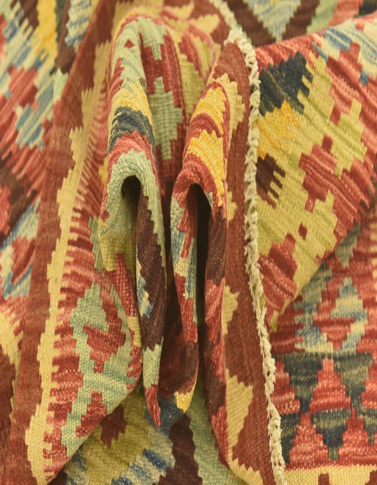 Detail image of 3' 4 x 5' 4  Hand Woven Kilim Maymana Wool Rug