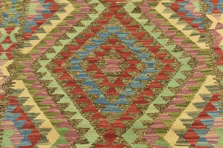 Detail image of 3' 4 x 6' 3 Hand Woven Kilim Maymana Wool Rug