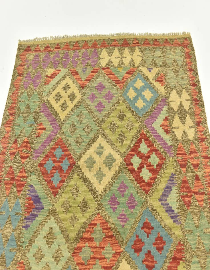 Detail image of 4' x 5' 10  Hand Woven Kilim Maymana Wool Rug