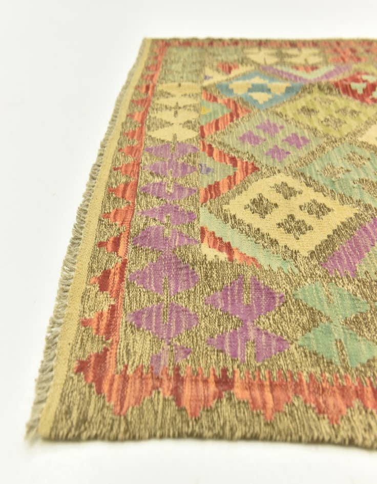 Detail image of 4' x 5' 10  Hand Woven Kilim Maymana Wool Rug