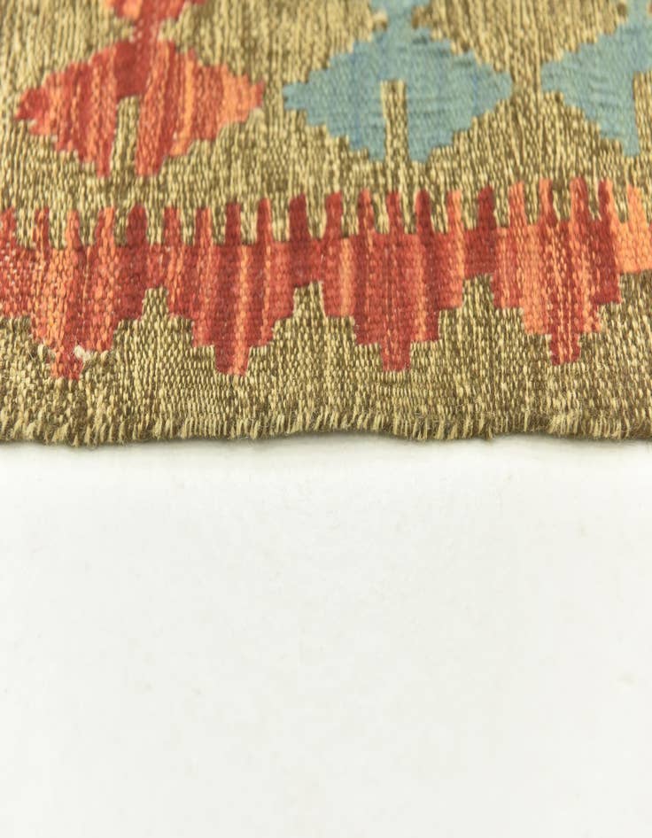 Detail image of 4' x 5' 10  Hand Woven Kilim Maymana Wool Rug