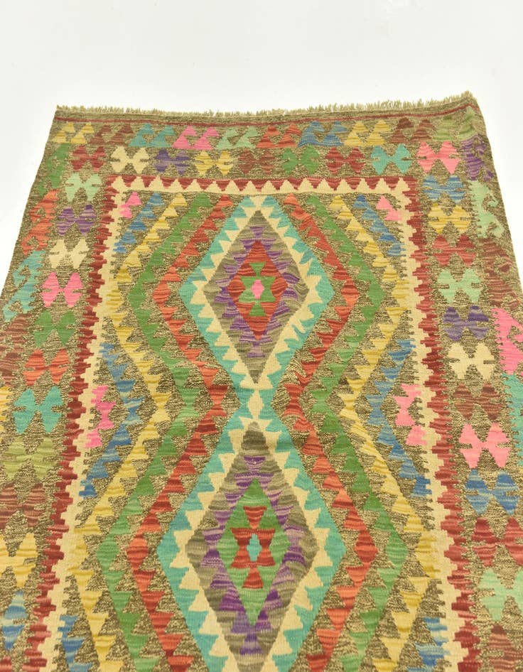 Detail image of 4' 1 x 5' 10  Hand Woven Kilim Maymana Wool Rug