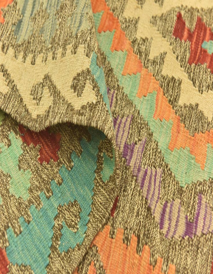 Detail image of 5' 1 x 6' 4  Hand Woven Kilim Maymana Wool Rug