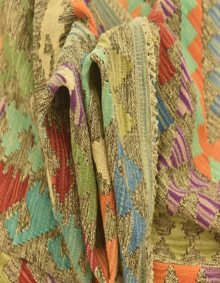 Detail image of 5' 1 x 6' 4  Hand Woven Kilim Maymana Wool Rug