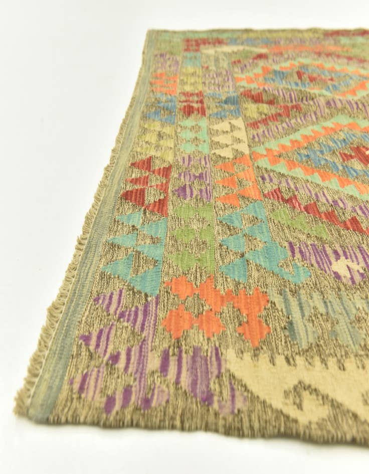 Detail image of 5' 1 x 6' 4  Hand Woven Kilim Maymana Wool Rug