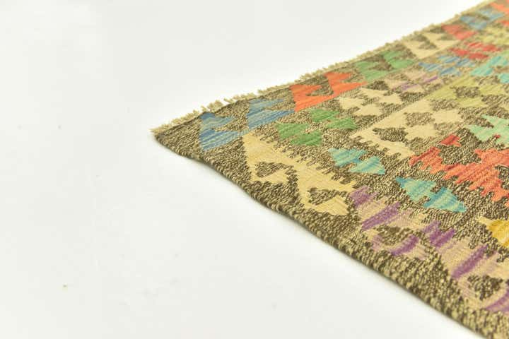 4' 10 x 6' 4 Hand Woven Kilim Maymana Wool Rug