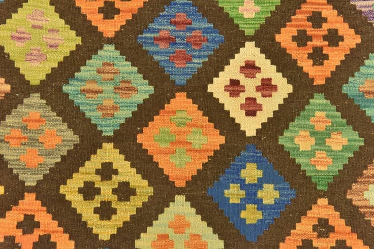 Detail image of 3' 5 x 5' Hand Woven Kilim Maymana Wool Rug