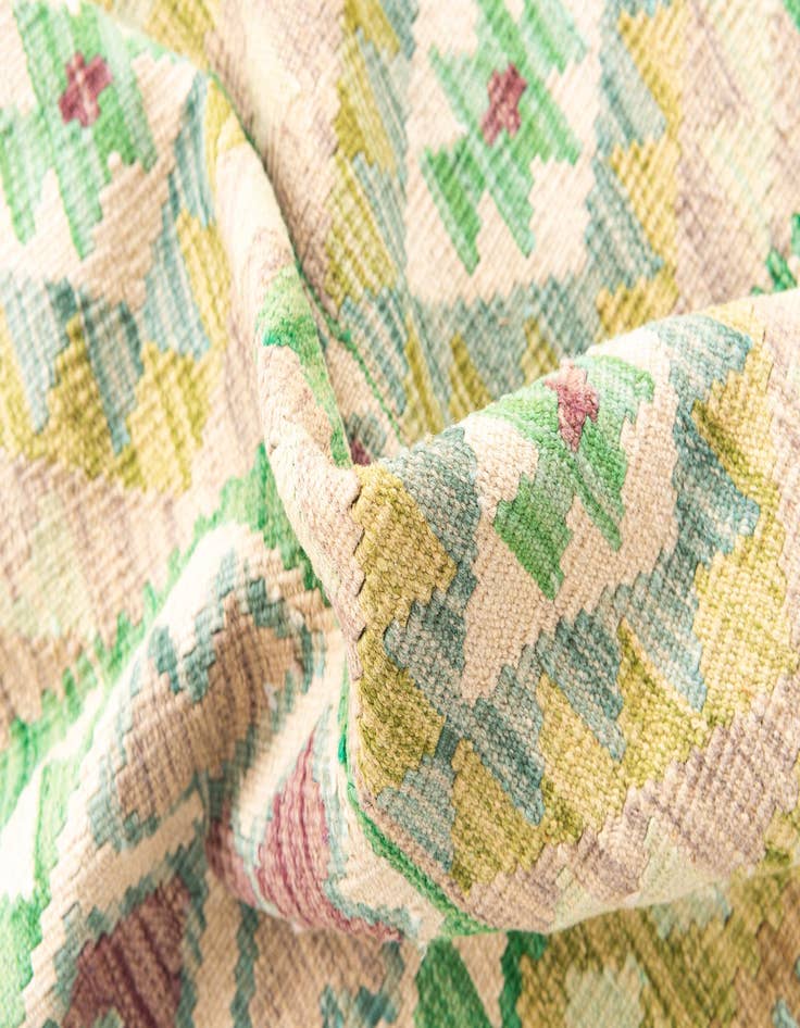 Detail image of 3' 9 x 5' 9 Hand Woven Kilim Maymana Wool Rug