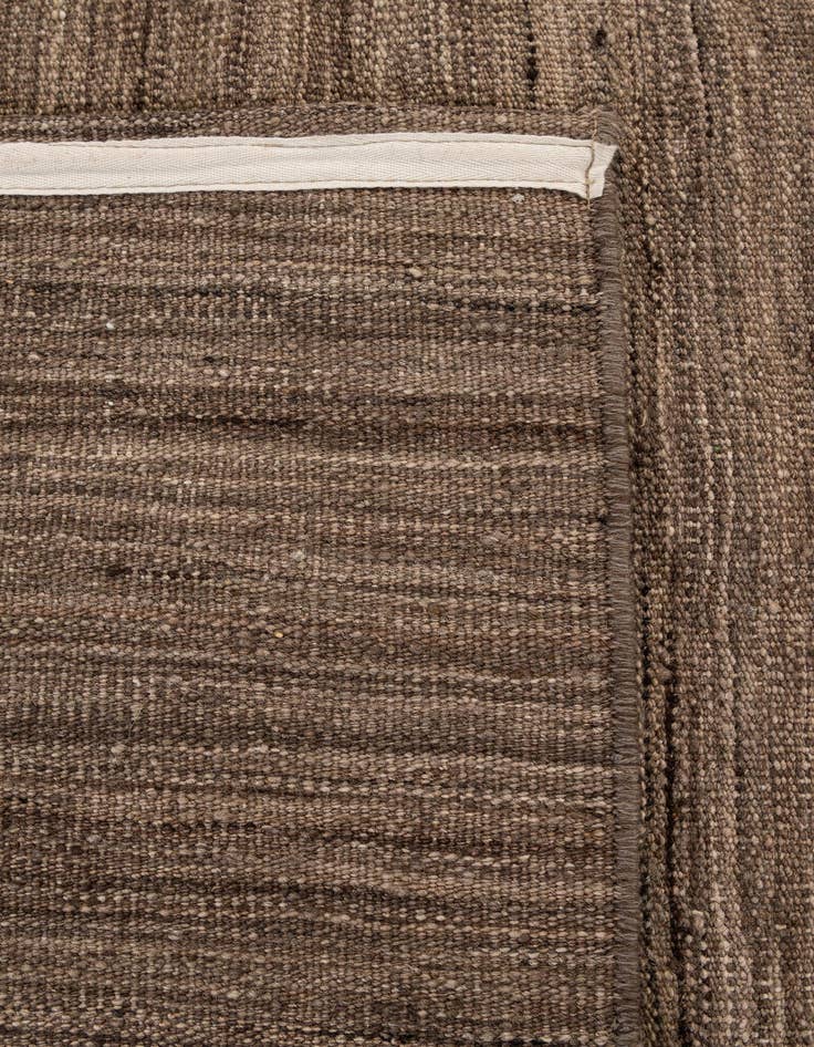 Detail image of 6' 5 x 9' 8  Hand Woven Kilim Modern Wool Rug