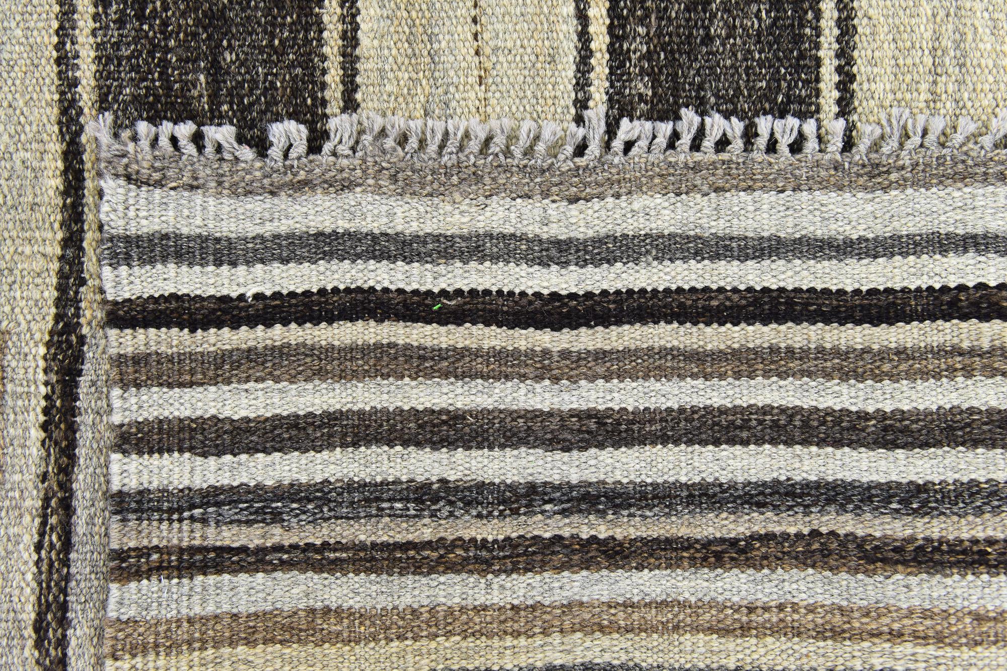 5' 5 x 7' 9 Hand Woven Kilim Modern Wool Rug
