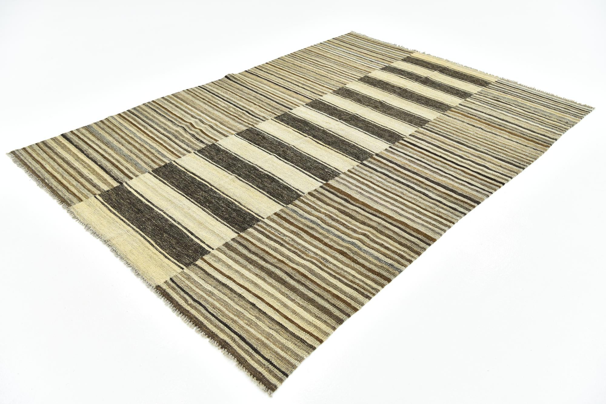 5' 5 x 7' 9 Hand Woven Kilim Modern Wool Rug