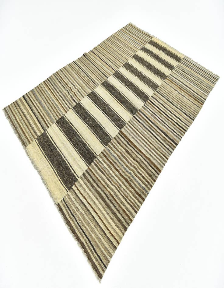 Detail image of 5' 5 x 7' 9  Hand Woven Kilim Modern Wool Rug