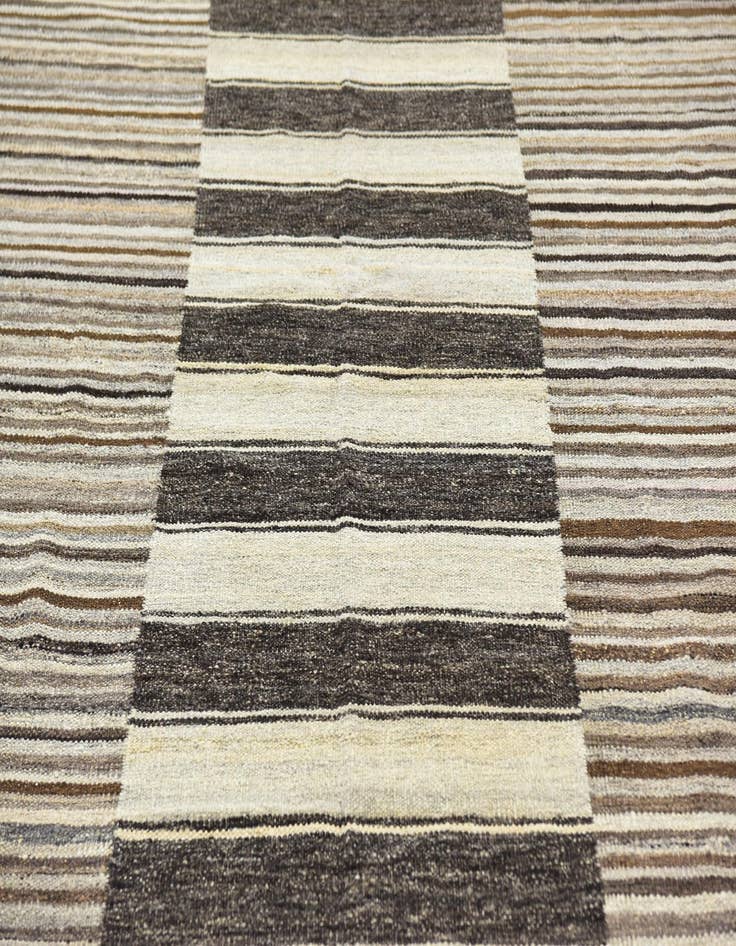 Detail image of 5' 5 x 7' 9  Hand Woven Kilim Modern Wool Rug