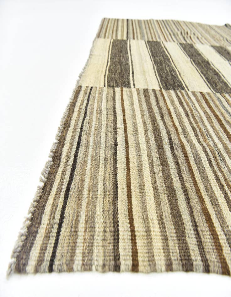 Detail image of 5' 5 x 7' 9  Hand Woven Kilim Modern Wool Rug