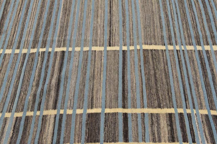 Detail image of 5' 6 x 8' Hand Woven Kilim Modern Wool Rug