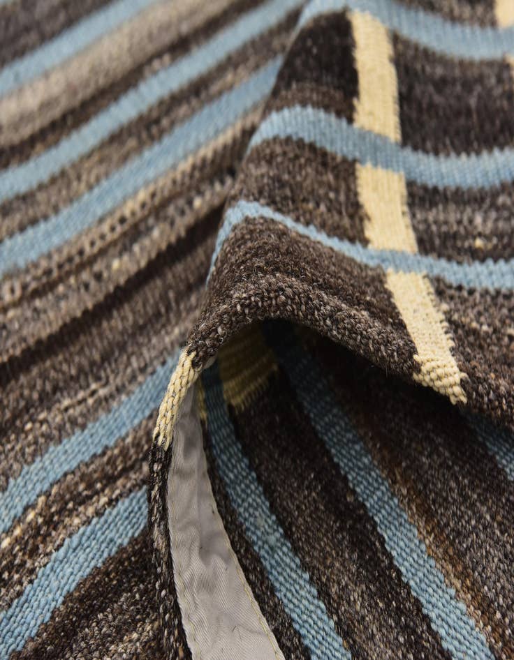 Detail image of 5' 8 x 8' 2  Hand Woven Kilim Modern Wool Rug