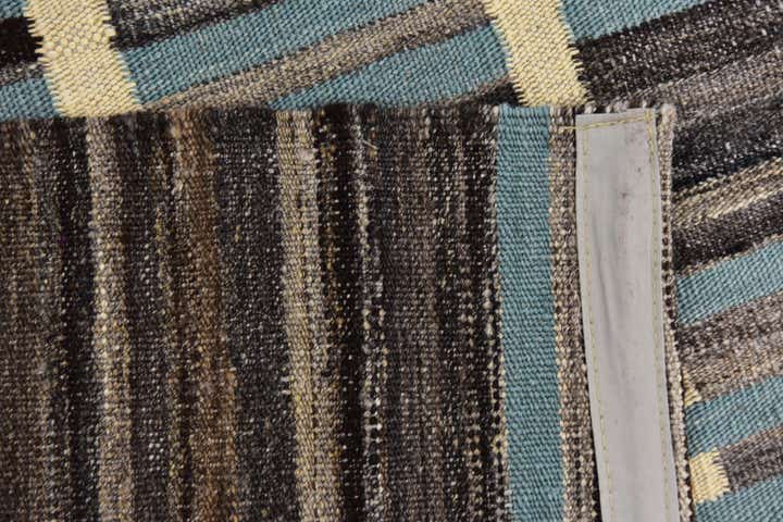 5' 9 x 8' 3 Hand Woven Kilim Modern Wool Rug
