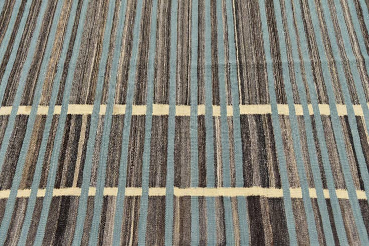 Detail image of 5' 9 x 8' 3 Hand Woven Kilim Modern Wool Rug