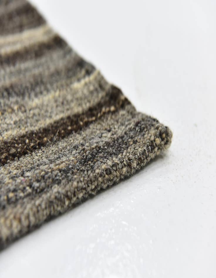 Detail image of 5' 9 x 8' 3  Hand Woven Kilim Modern Wool Rug