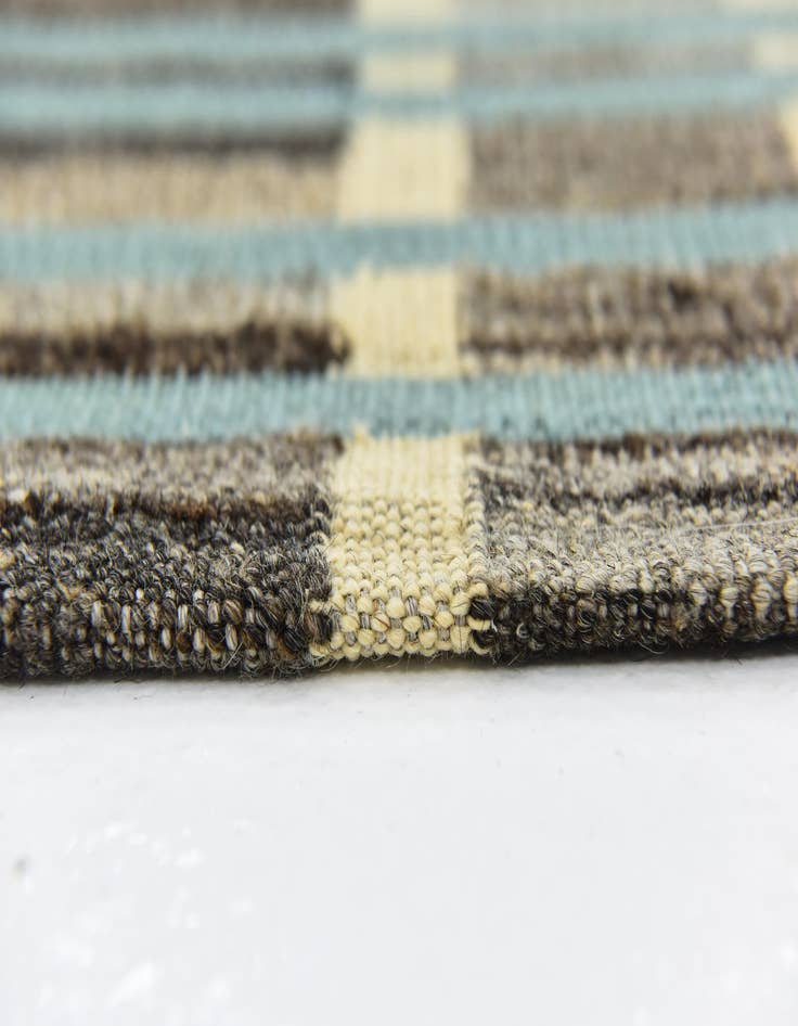 Detail image of 5' 9 x 8' 3  Hand Woven Kilim Modern Wool Rug