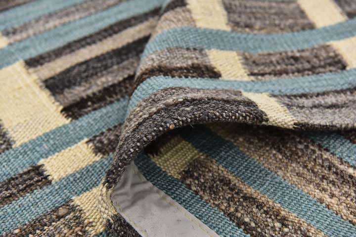 5' 9 x 8' 3 Hand Woven Kilim Modern Wool Rug
