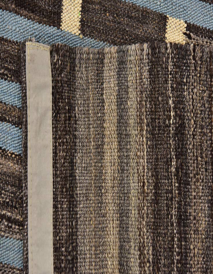 Detail image of 5' 7 x 8'  Hand Woven Kilim Modern Wool Rug