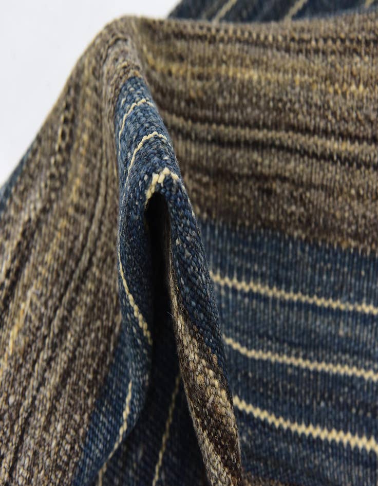 Detail image of 5' 10 x 7' 7  Hand Woven Kilim Modern Wool Rug