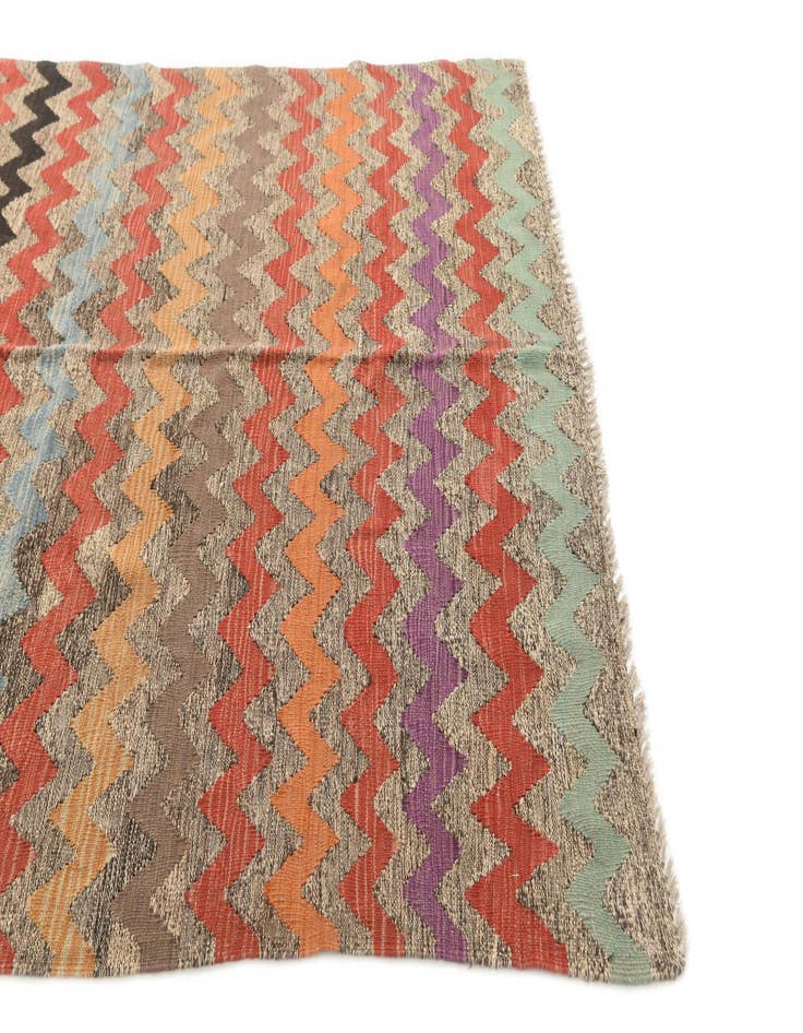 Detail image of 5' 6 x 7' 7  Hand Woven Kilim Modern Wool Rug