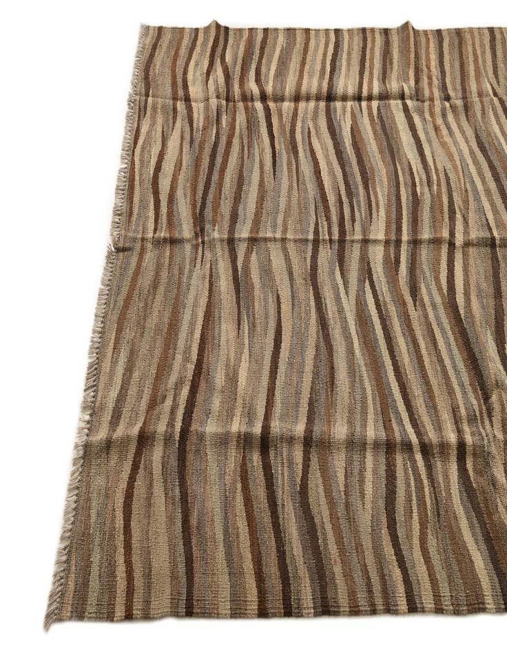 Detail image of 4' 10 x 6' 7  Hand Woven Kilim Modern Wool Rug