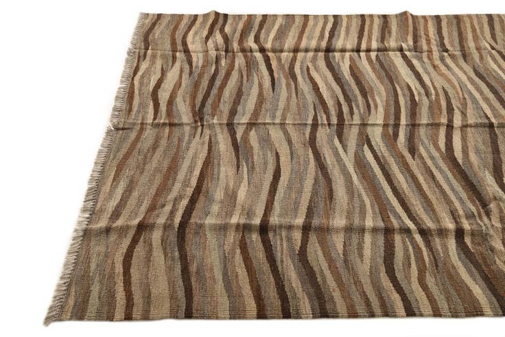 Detail image of 4' 10 x 6' 7 Hand Woven Kilim Modern Wool Rug