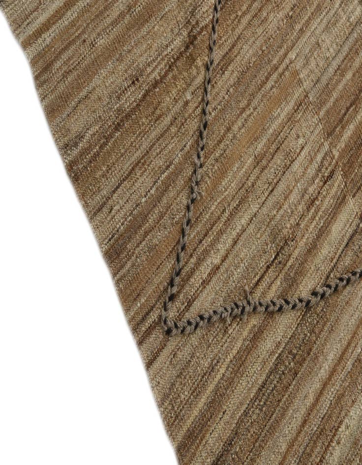 Detail image of 8' 6 x 9' 5  Hand Woven Kilim Modern Wool Rug