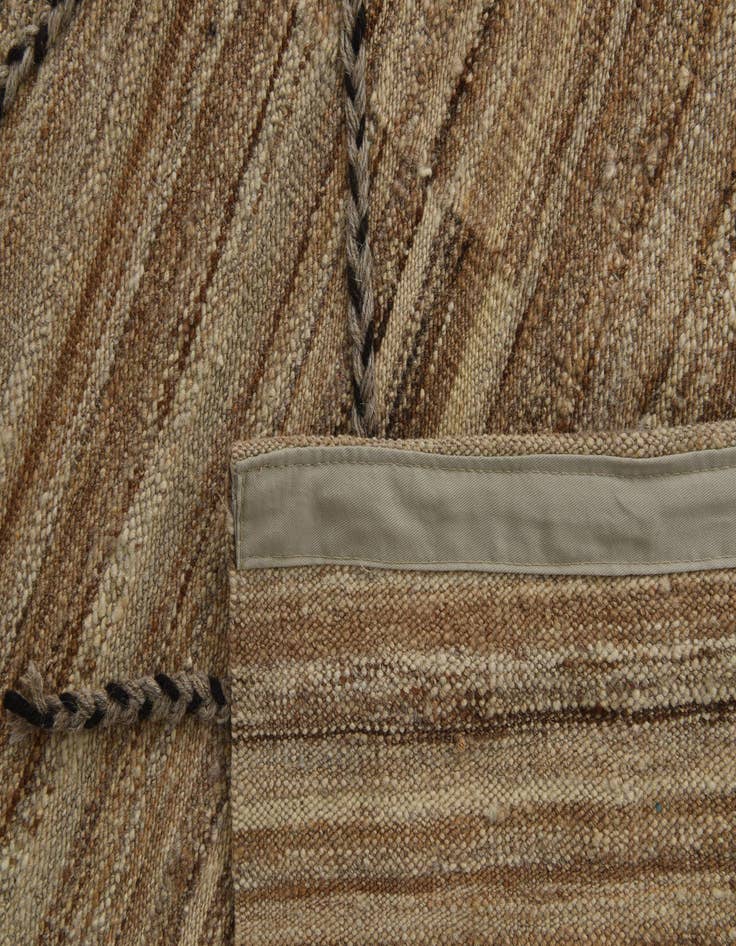 Detail image of 8' 6 x 9' 5  Hand Woven Kilim Modern Wool Rug