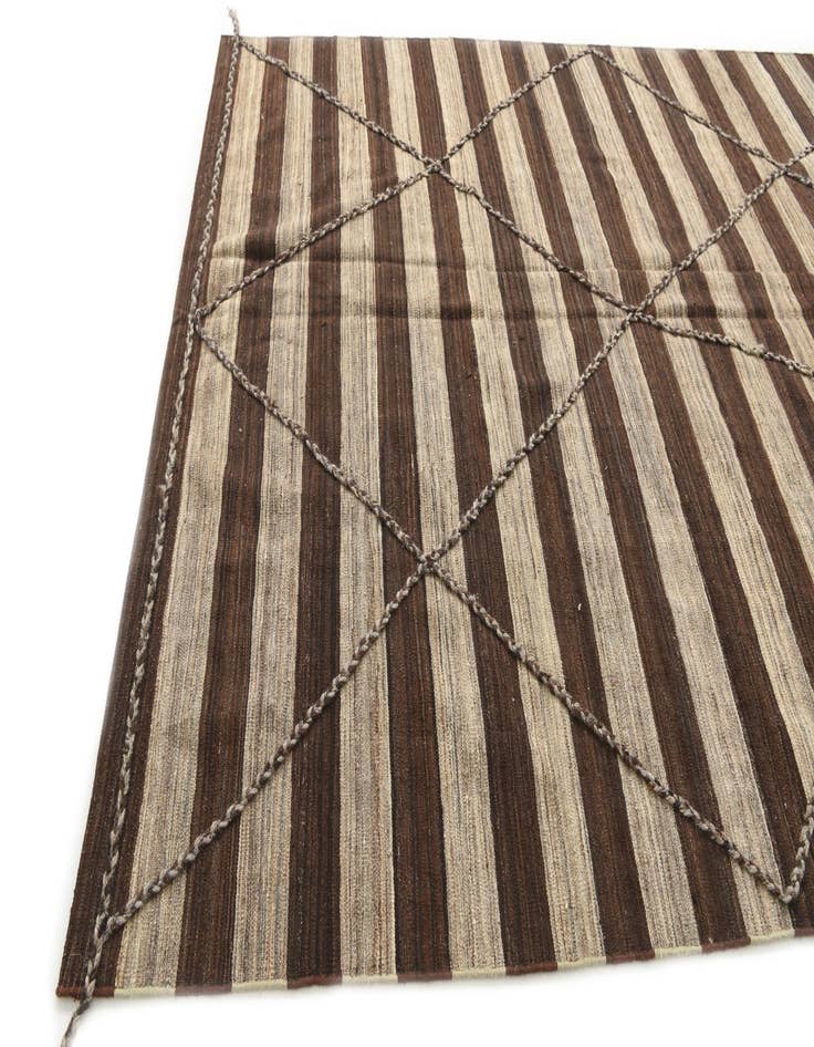 Detail image of 6' 6 x 9' 9  Hand Woven Kilim Modern Wool Rug