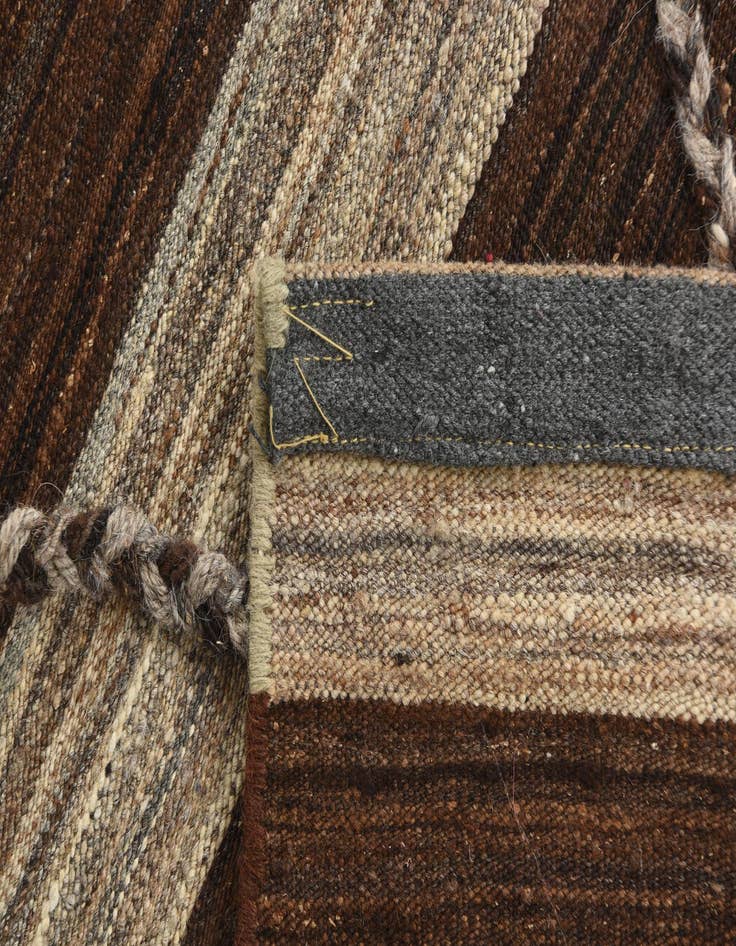 Detail image of 6' 6 x 9' 9  Hand Woven Kilim Modern Wool Rug