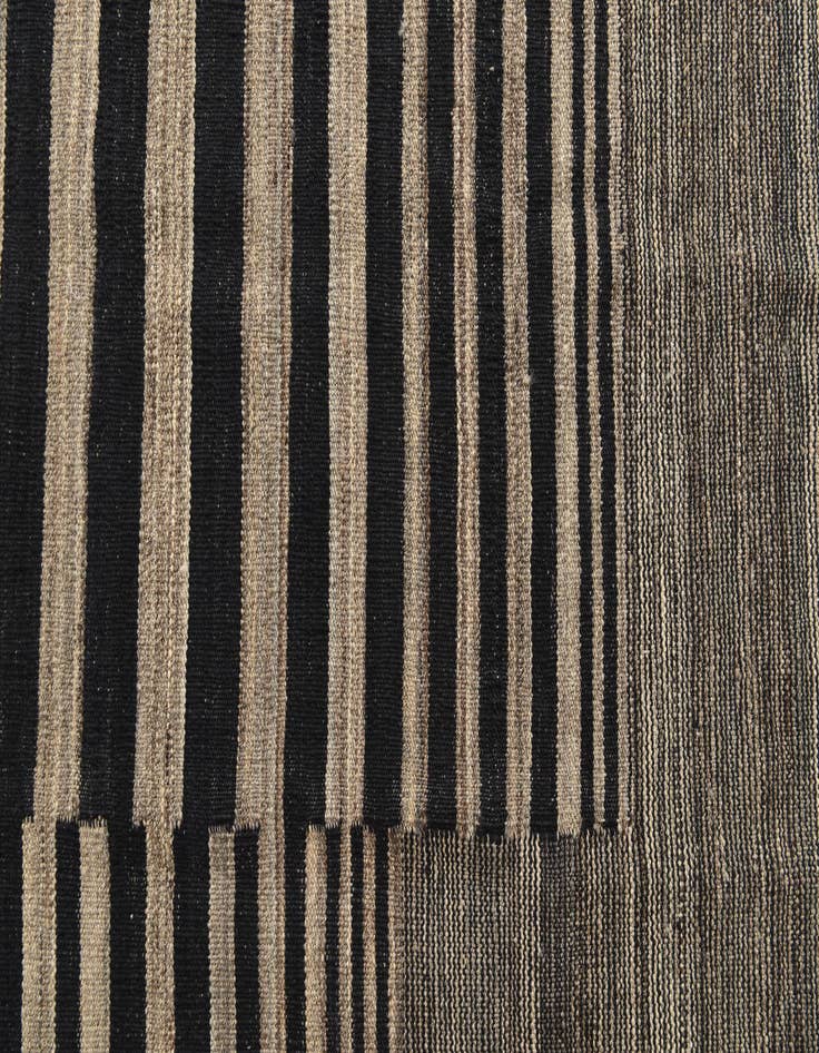 Detail image of 6' x 7' 7  Hand Woven Kilim Modern Wool Rug