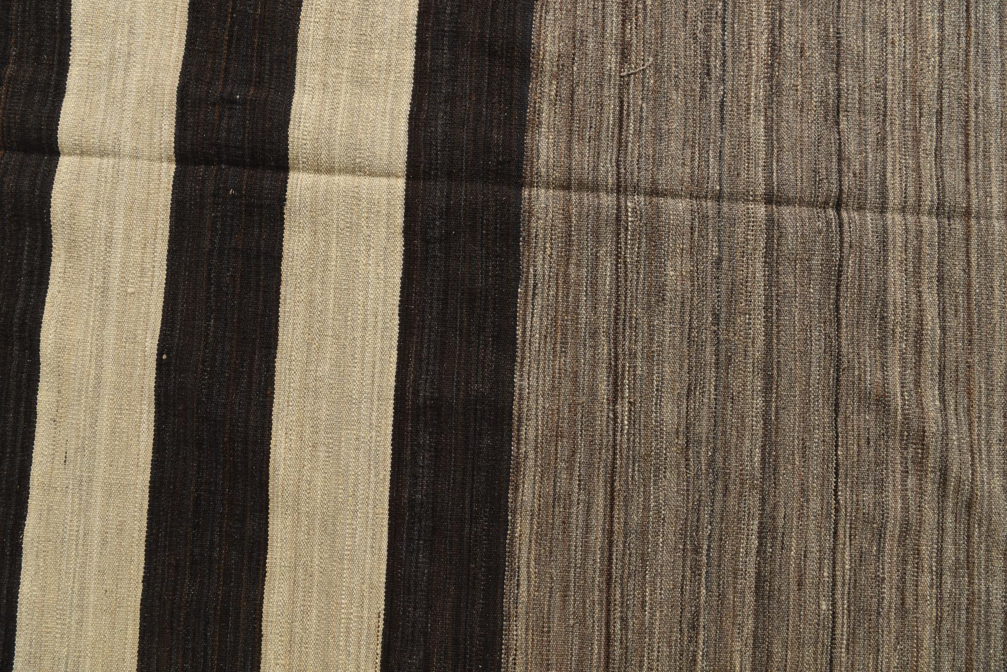 6' 9 x 9' 8 Hand Woven Kilim Modern Wool Rug