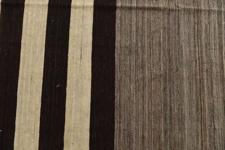 5' 9 x 7' 9 Hand Woven Kilim Modern Wool Rug