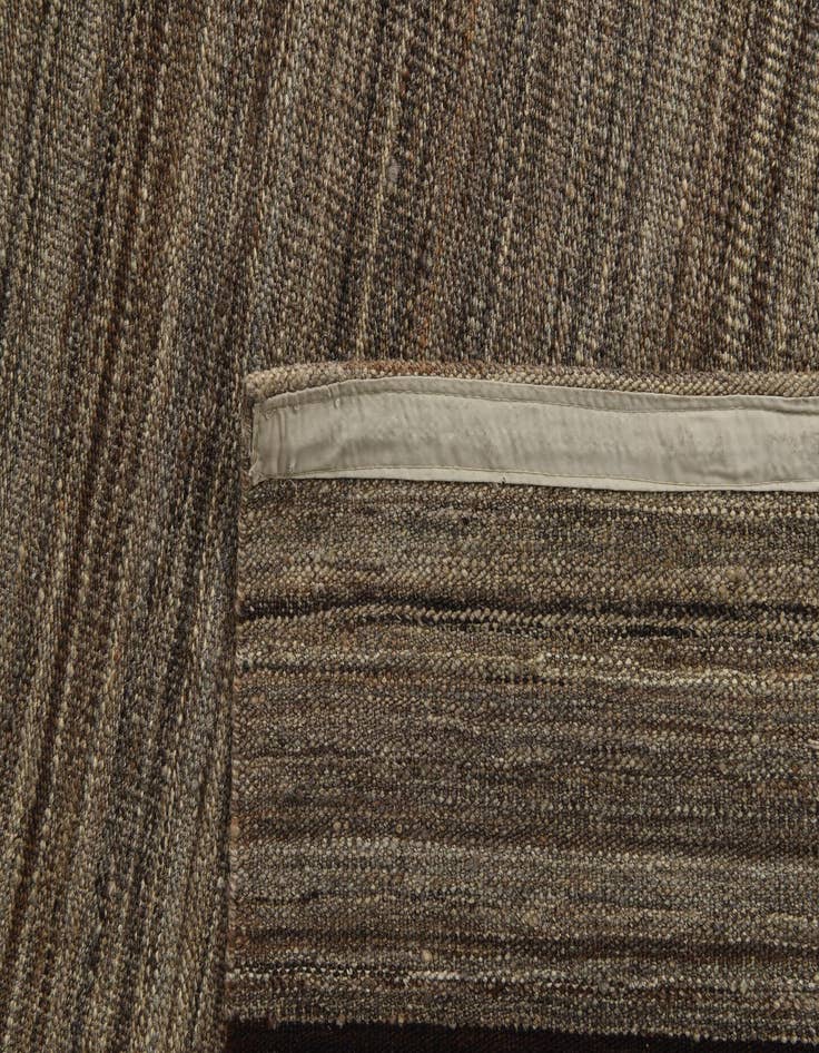 Detail image of 5' 9 x 7' 9  Hand Woven Kilim Modern Wool Rug