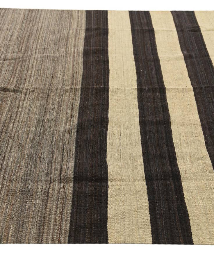 Detail image of 5' 8 x 8'  Hand Woven Kilim Modern Wool Rug