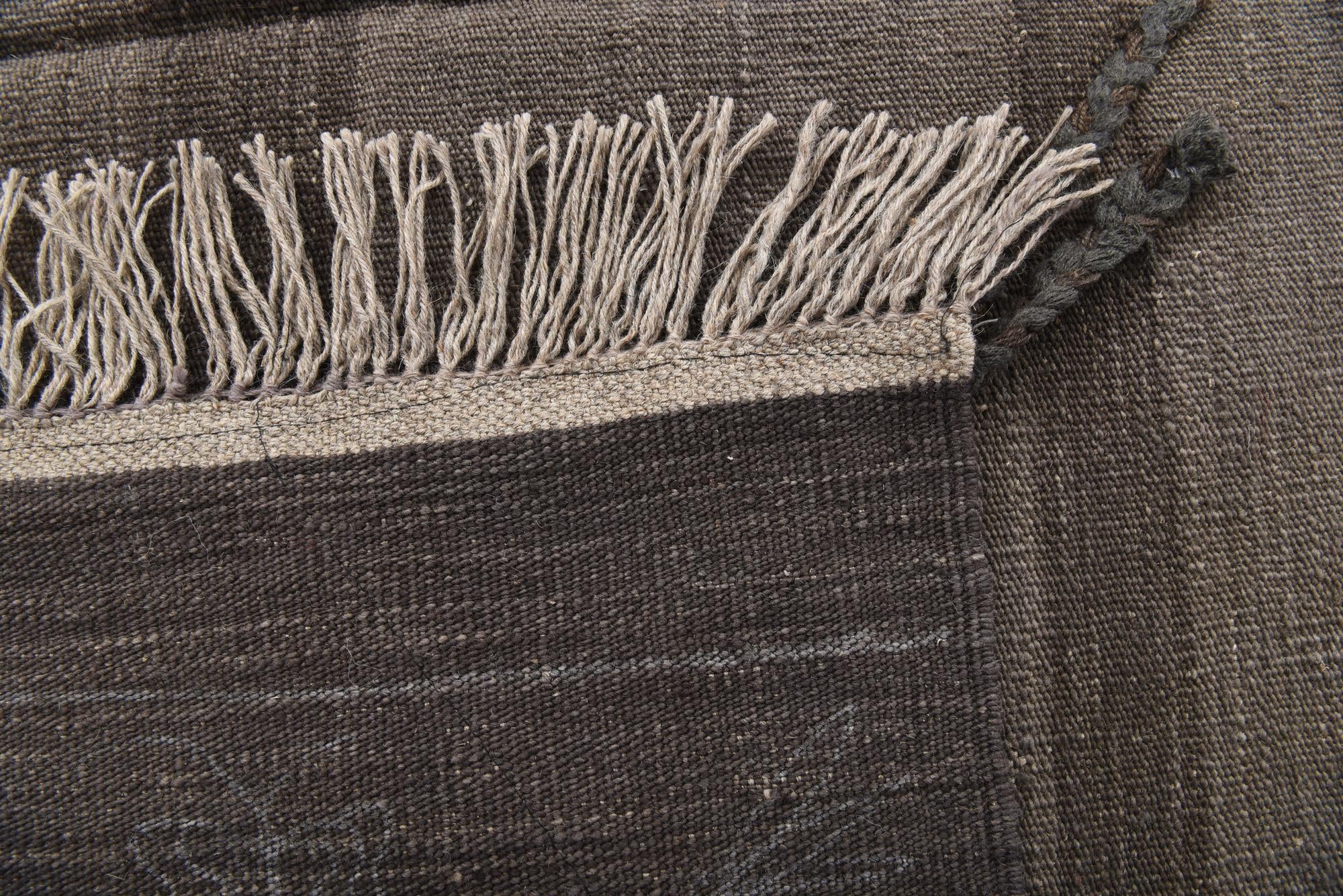 5' 9 x 8' Hand Woven Kilim Modern Wool Rug
