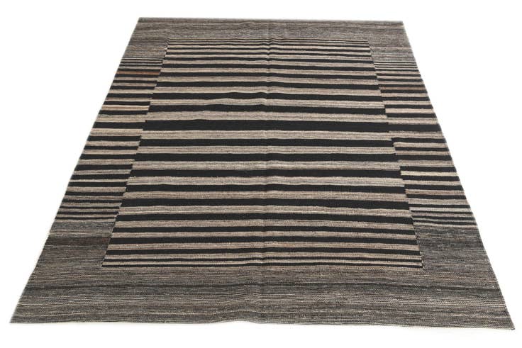 Detail image of 5' 3 x 6' 5 Hand Woven Kilim Modern Wool Rug