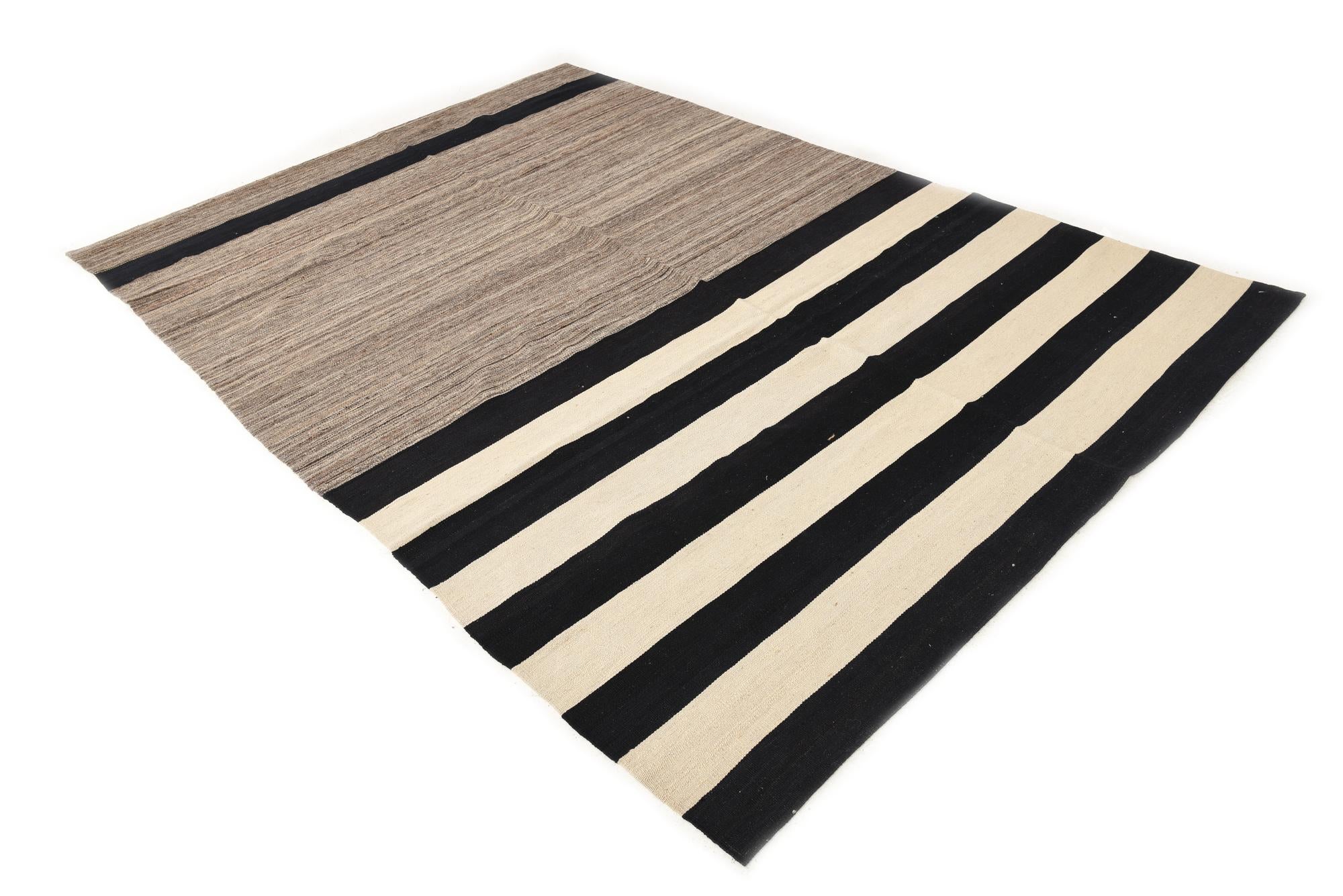 6' 8 x 9' 8 Hand Woven Kilim Modern Wool Rug