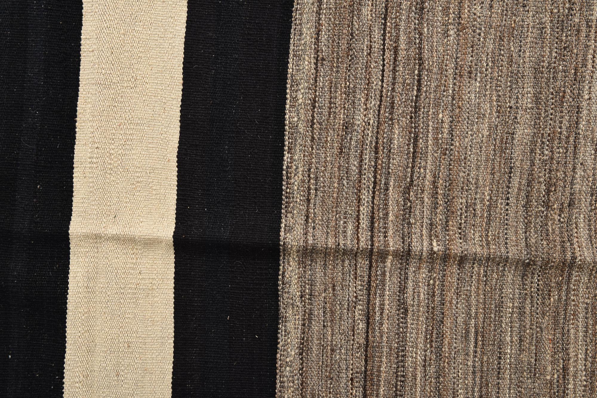6' 8 x 9' 8 Hand Woven Kilim Modern Wool Rug